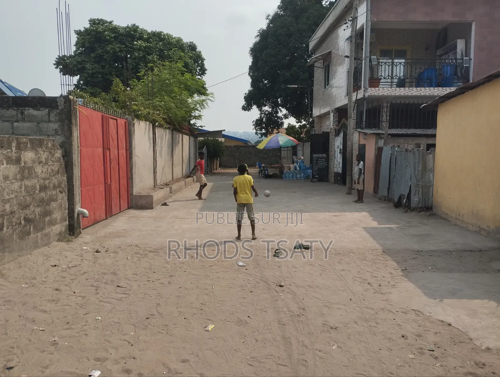 Demie Parcelle a Vendre