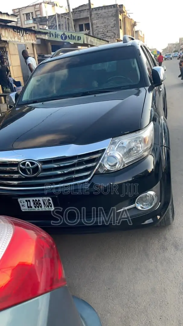 Toyota Fortuner 2013 Noir