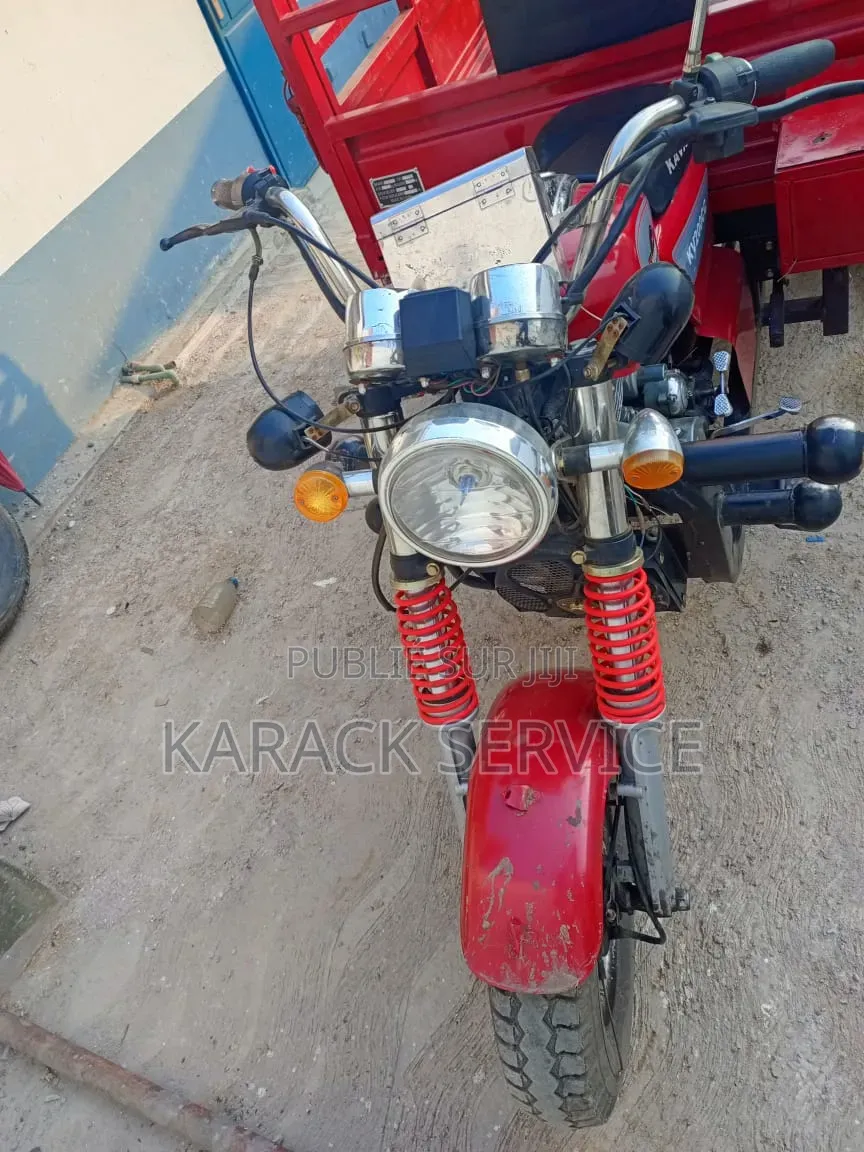 KTM Duke 125 2022 Rouge