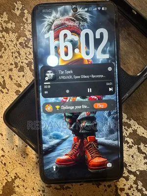 Nouveau Tecno Spark 50 128 GB Gris