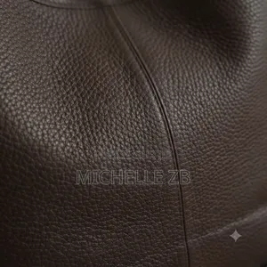 Sac Hobo Élégant – Couleur Brun Chocolat – Style Minimaliste