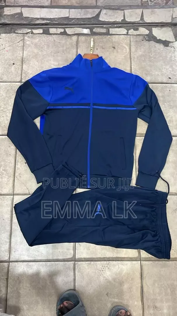 Survêtement Et Jogging À Partir De Et Plus