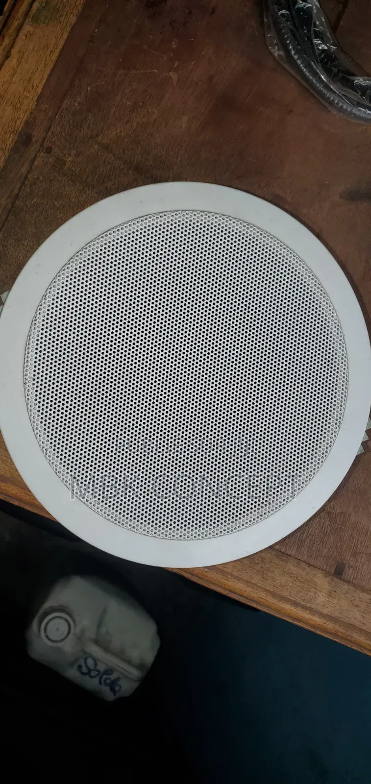 Baffle a Fixé Sur Plafond Fonctionne