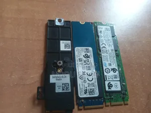 Ventes Flash Des Disque Dur SSD M2 Capacité 128 Et 256 Gb