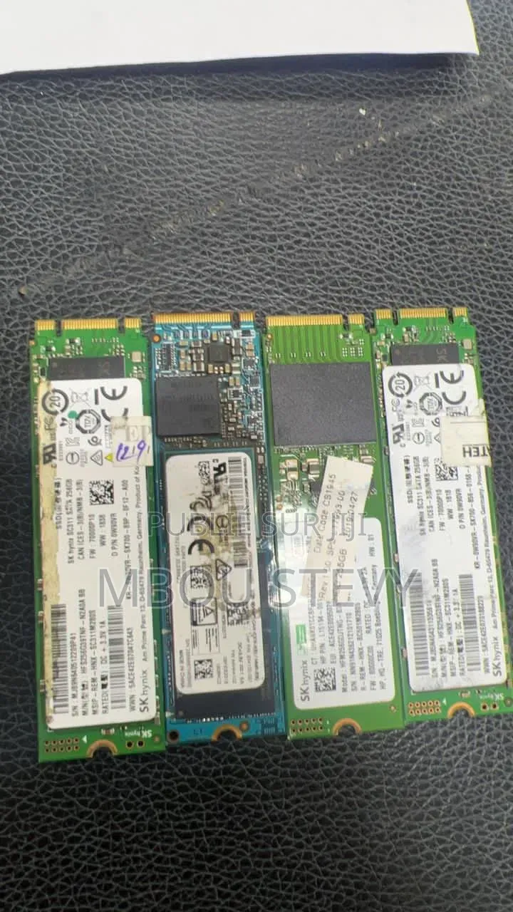 Ventes Flash Des Disque Dur SSD M2 Capacité 128 Et 256 Gb