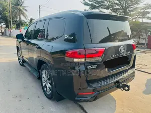 Toyota Land Cruiser LC250 2025 Noir