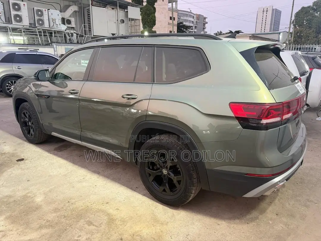 Volkswagen Atlas 2.0T SE 4MOTION 2023 Vert