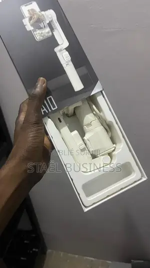 Stabilisateur Phone ( Pocket Gimbal A10 ) Avec Bluetooth Et Led