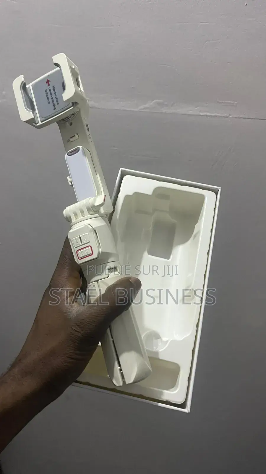 Stabilisateur Phone ( Pocket Gimbal A10 ) Avec Bluetooth Et Led