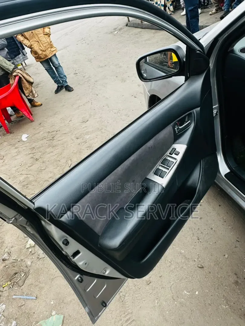 Toyota Corolla 2021 Gris