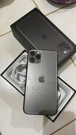 Nouveau Apple iPhone 11 Pro Max 64 GB Gris