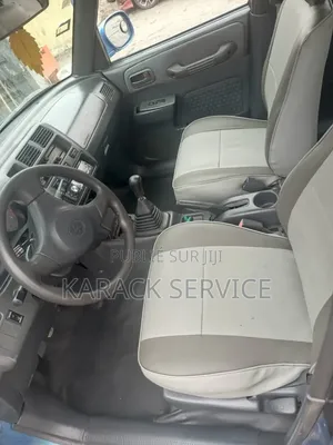 Toyota RAV4 2013 Bleu