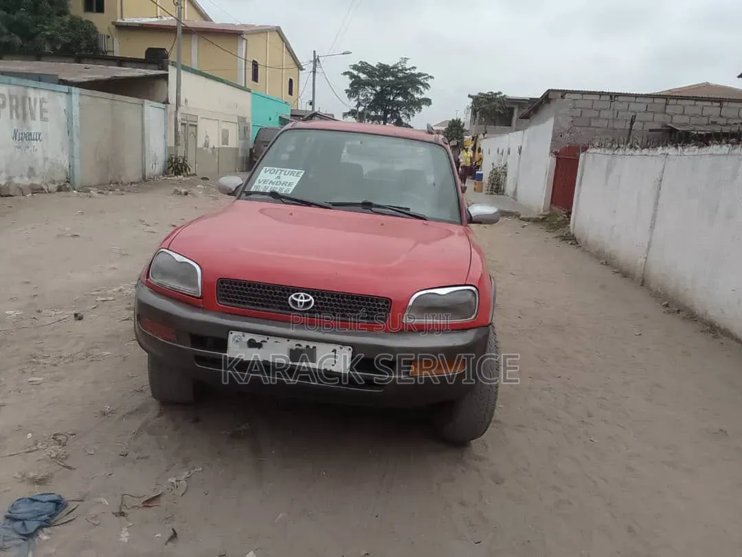 Toyota RAV4 2017 Rouge
