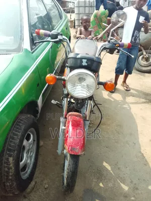 TVS Apache RTR 160 2V 2024 Rouge