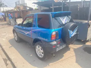 Toyota RAV4 2017 Bleu