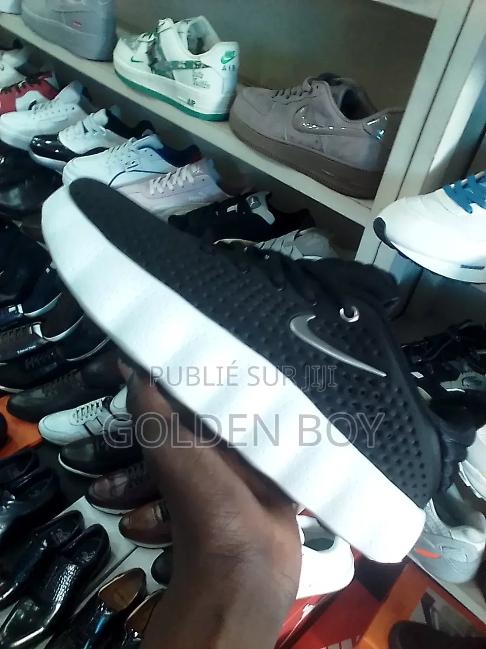 Nike Mind 002