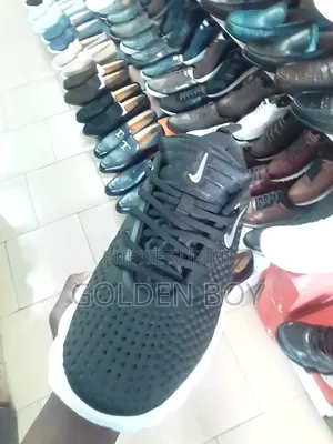 Nike Mind 002