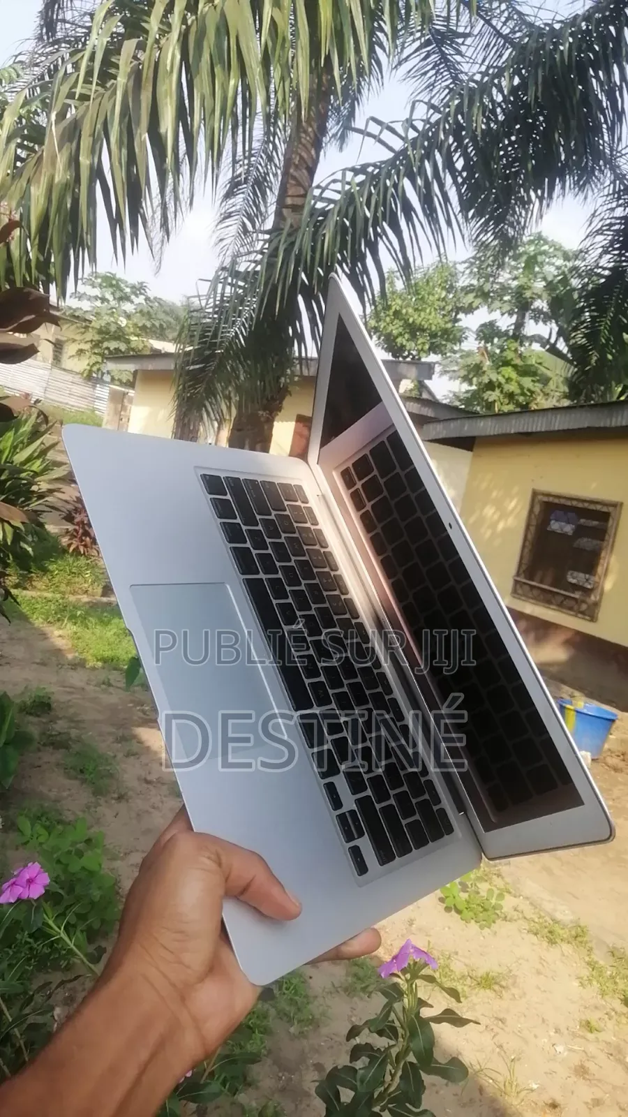 Ordinateur portable Apple MacBook Air 2GB Intel Core 2 Duo SSD 256GB