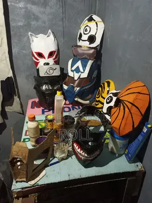 Mask d'Animer Comme De Film À Vendre Au Congo Brazzaville Et Même