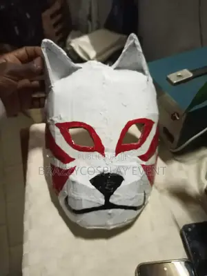 Mask d'Animer Comme De Film À Vendre Au Congo Brazzaville Et Même