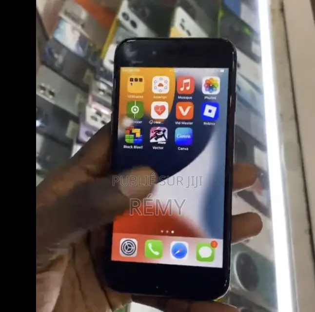 Apple iPhone 7 32 GB Noir