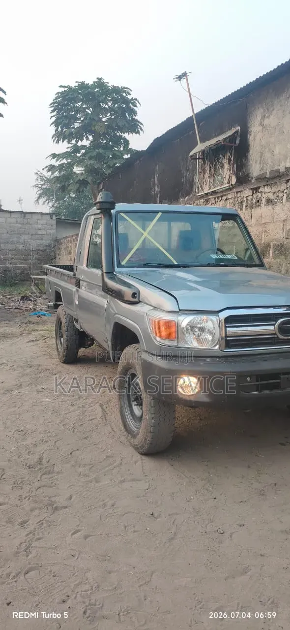Toyota Land Cruiser 2015 Noir