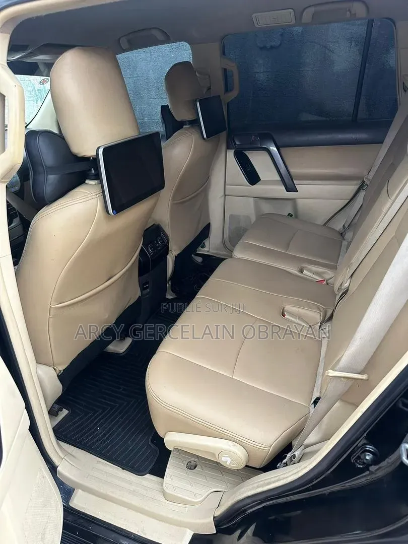 Toyota Land Cruiser 2011 Noir