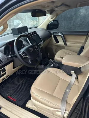Toyota Land Cruiser 2011 Noir
