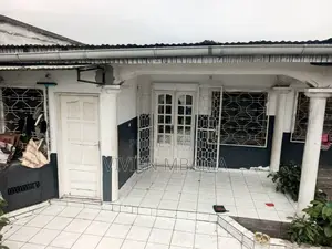 3chbre Appartement dans Tié-Tié à Vendre