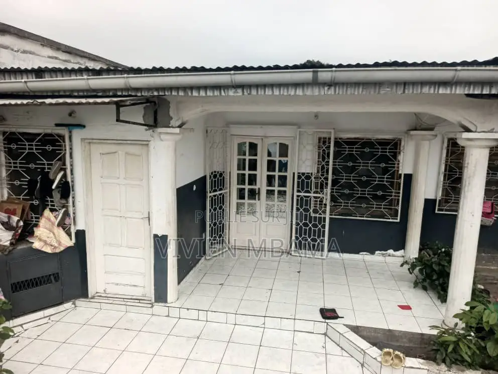 3chbre Appartement dans Tié-Tié à Vendre