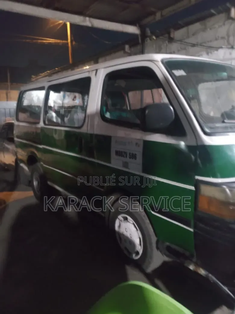 Toyota HiAce 2020 Vert