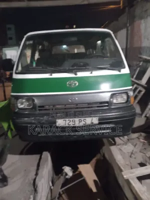 Toyota HiAce 2020 Vert