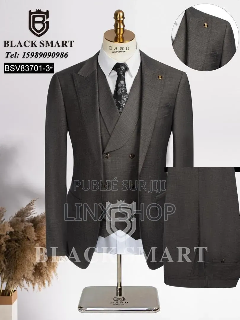 Costume De Bureau
