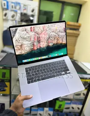 Nouveau Apple MacBook 2019 64GB Intel Core i9 SSD 1T