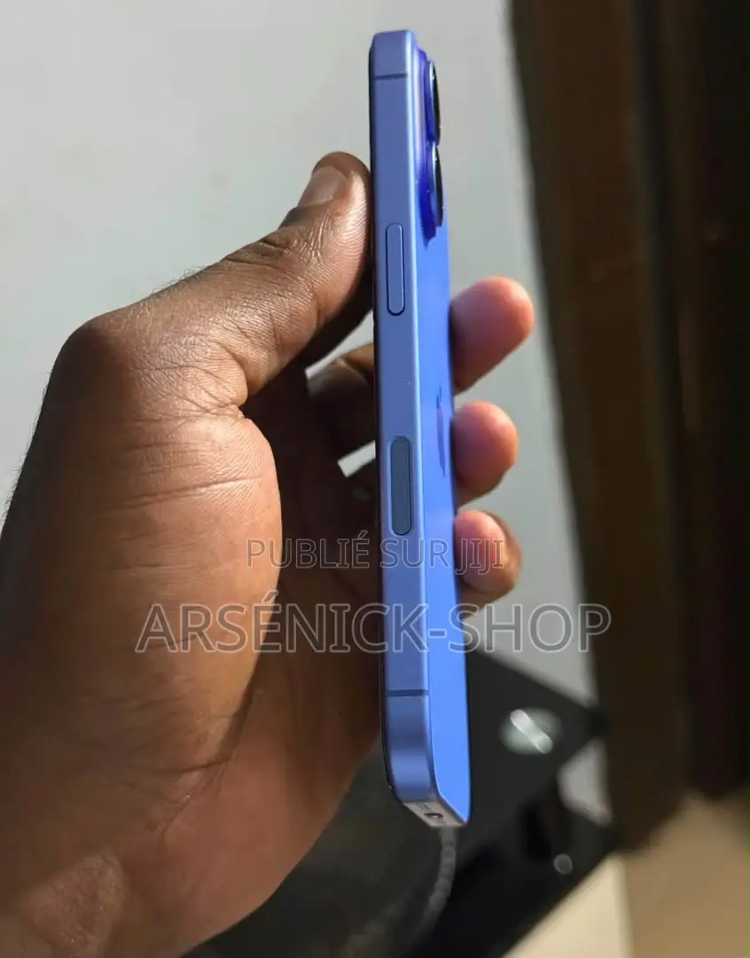 Nouveau Apple iPhone 16 128 GB Bleu