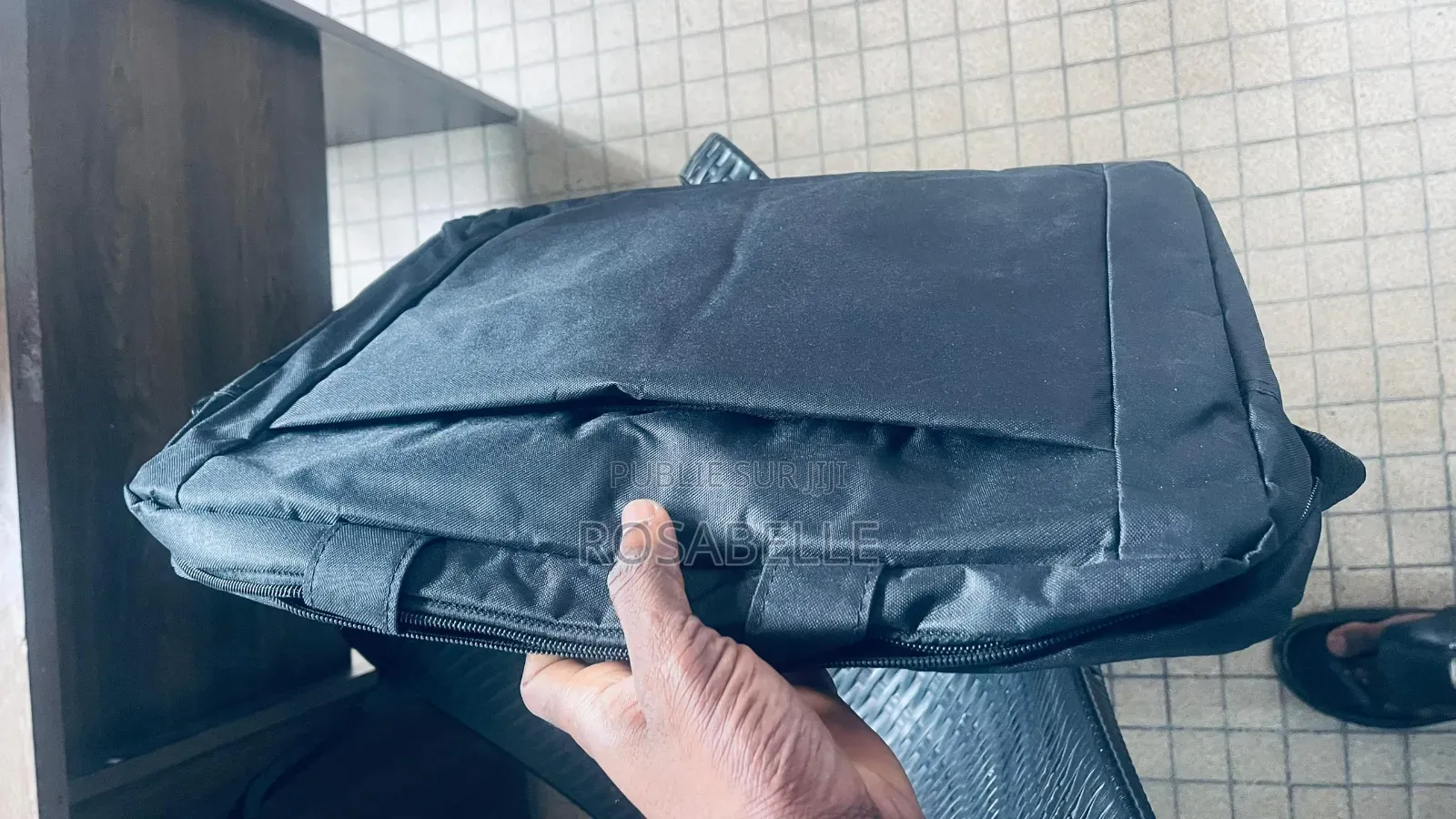 Pour Les Commerçants - Sac Pour Ordinateurs(100 Pièces À 250.000)