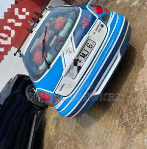 Toyota Corolla 1998 Blue