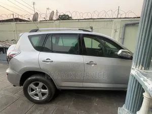 Toyota RAV4 2017 Gris