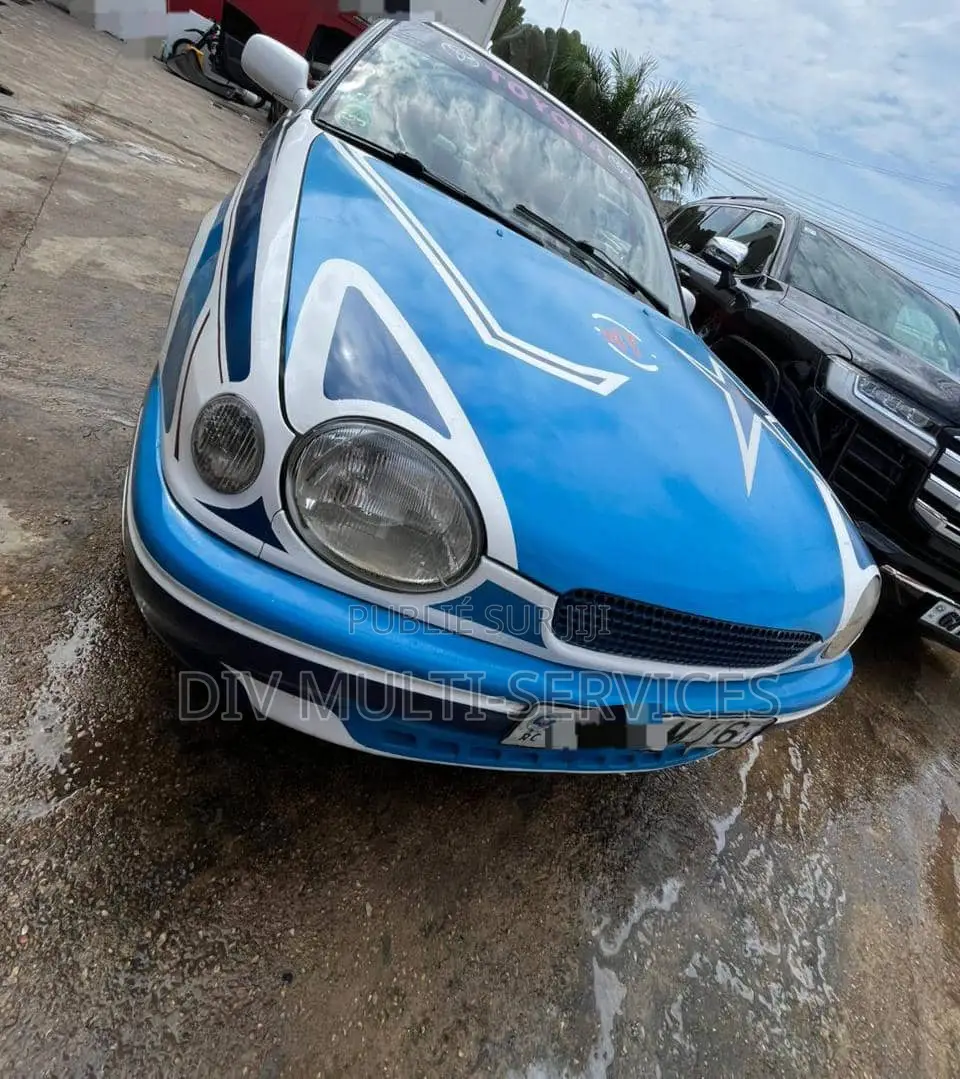 Toyota Corolla 1998 Blue