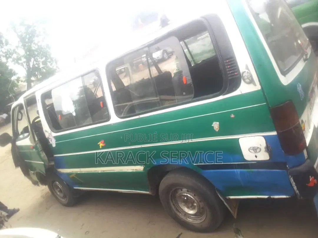Toyota HiAce 2020 Vert