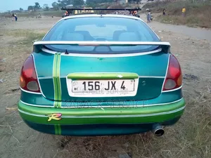 Toyota Corolla 2023 Vert