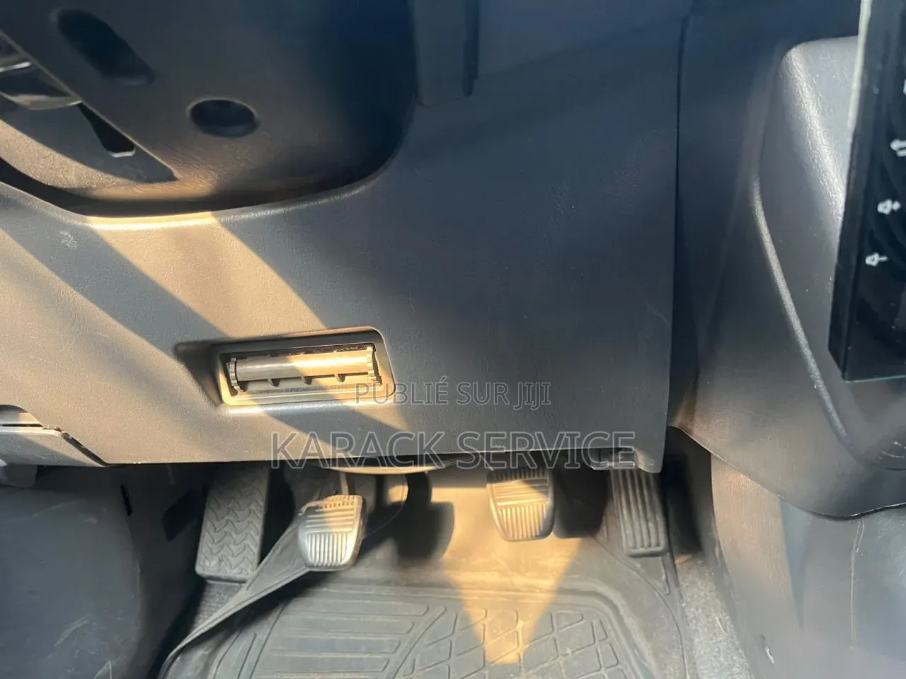 Toyota RAV4 2015 Rouge