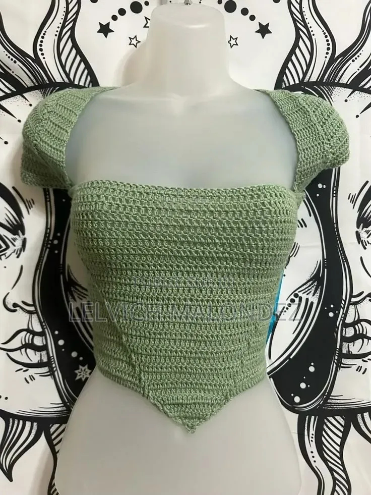 Haut en Crochet