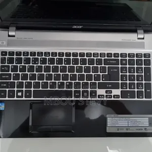 Ordinateur portable Acer Apsire M3 581TG 8GB Intel Core i5 HDD 500GB