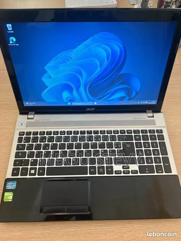 Ordinateur portable Acer Apsire M3 581TG 8GB Intel Core i5 HDD 500GB