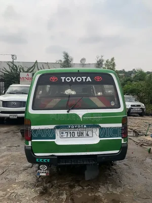 Toyota HiAce 2018 Vert