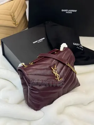Dans Le Carton Ysl
