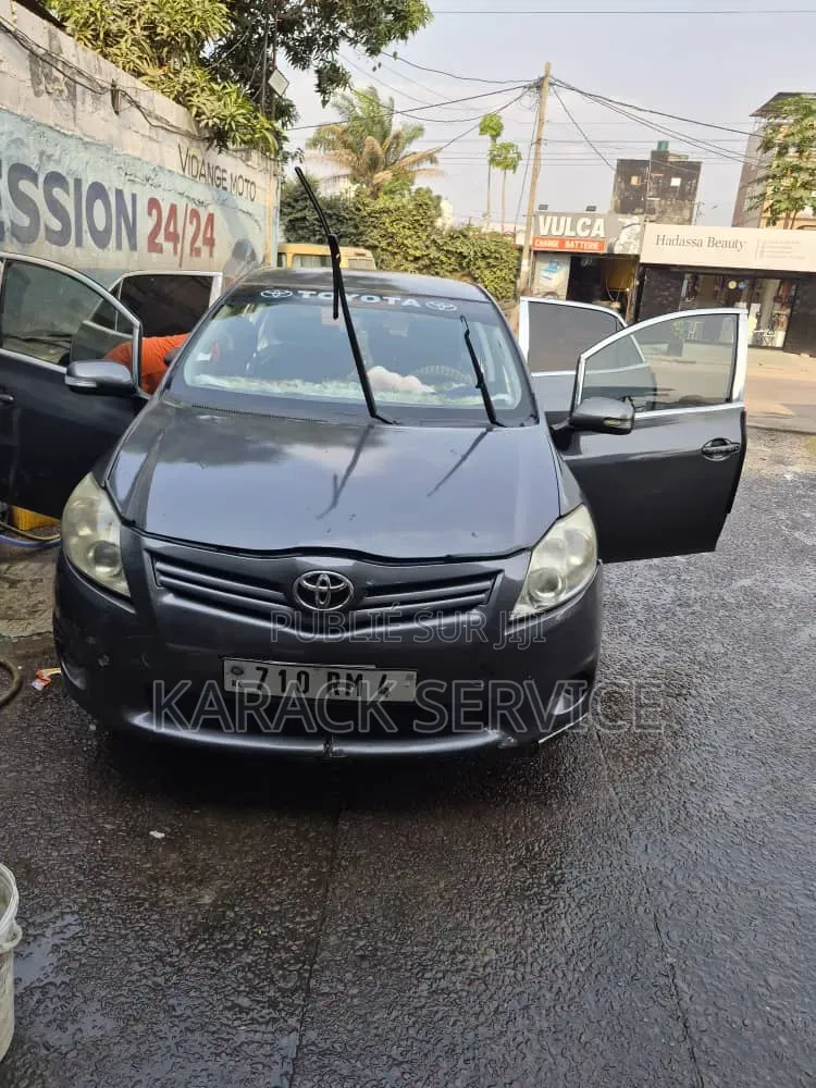 Toyota Auris 2019 Noir