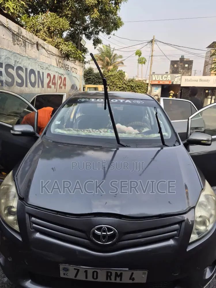 Toyota Auris 2019 Noir