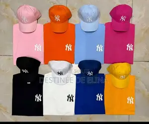 T Shirt Et Casquette